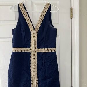 Lilly Pulitzer Blue and Gold Sheath Mini Dress V-Neck Sleeveless
